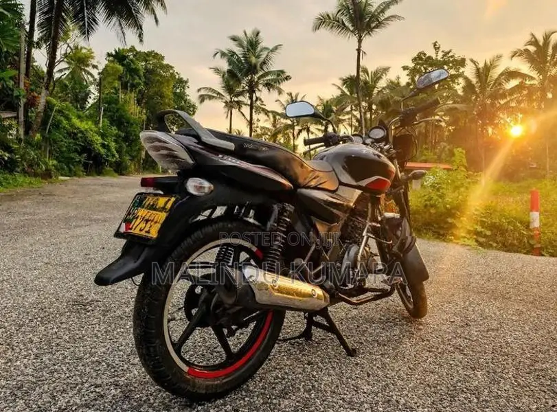 Bajaj Discover 2012