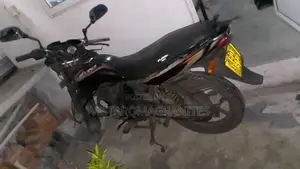 TVS Metro 2016