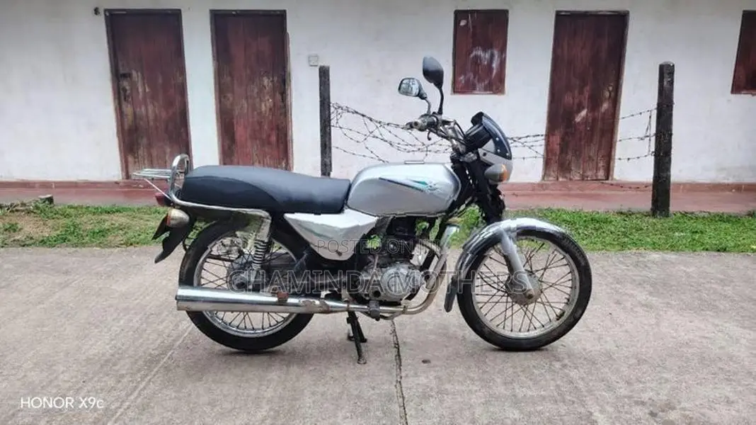 Bajaj Boxer 2006
