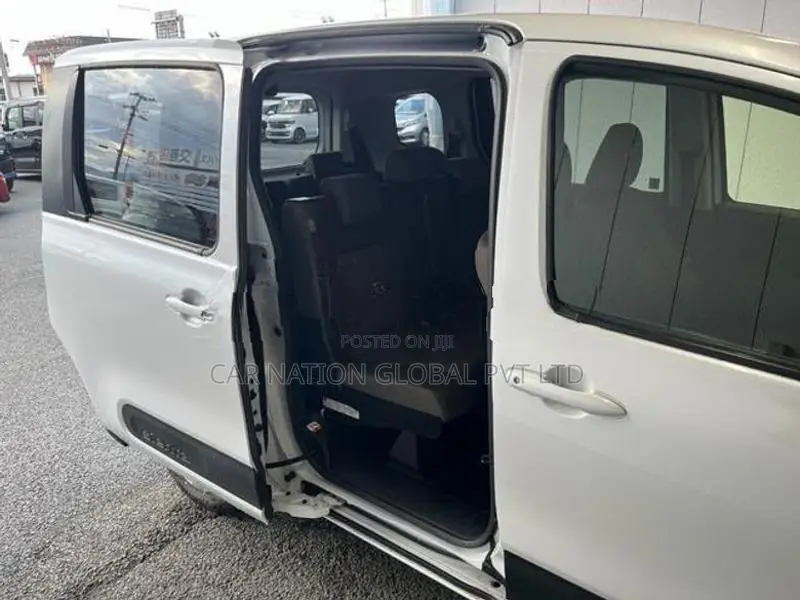 Toyota Sienta G Grade 7 Seater 2025