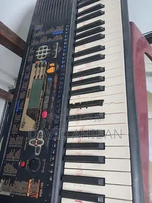 Yamaha PSR 195