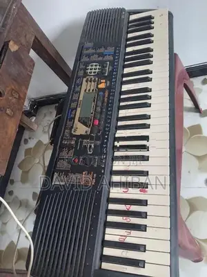 Yamaha PSR 195