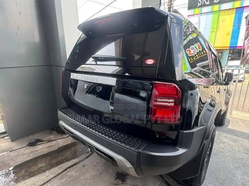 Toyota Land Cruiser Prado 2025
