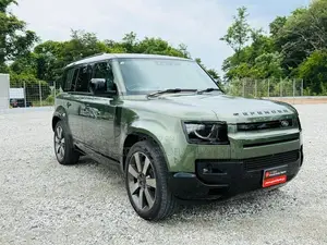 Land Rover Defender Dynamic HSE P300e 2026