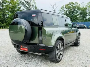 Land Rover Defender Dynamic HSE P300e 2026