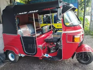Bajaj RE 2011