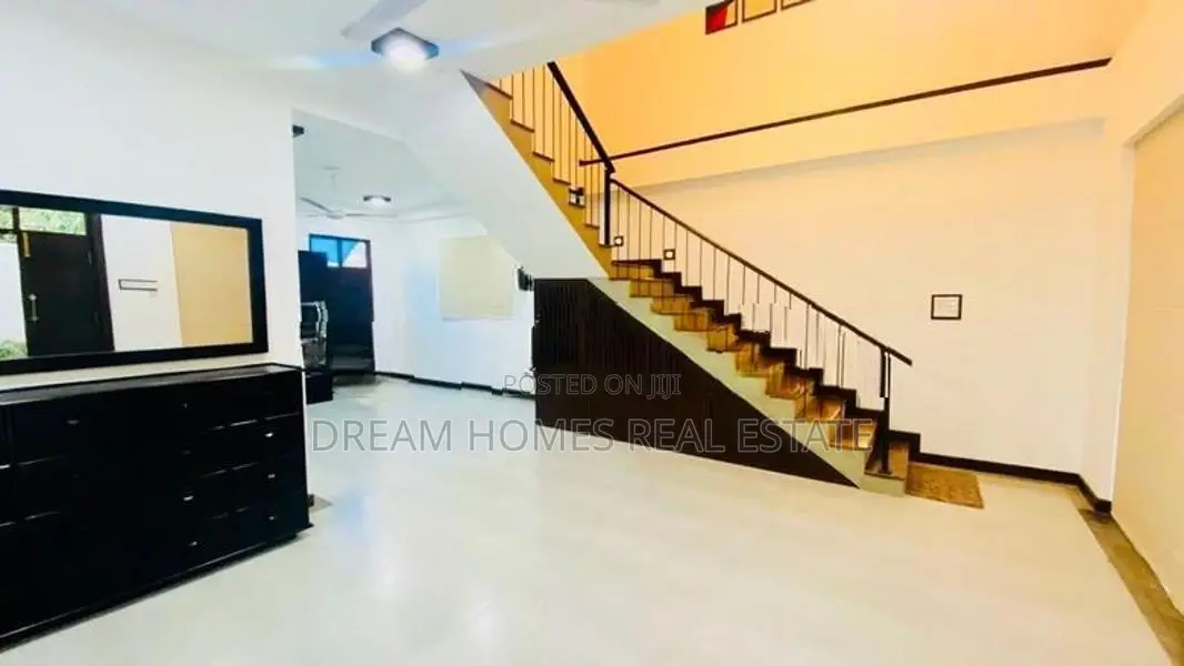 Semi-Furnished 3-Bedroom House for Rent – Kottawa