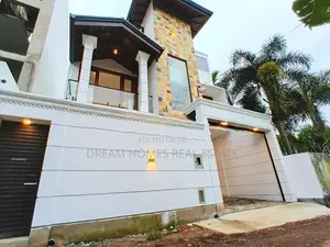 Elegant 4-Bedroom House for Sale in Piliyandala