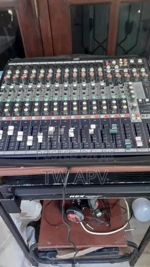 Abans Soundcraft Mixer