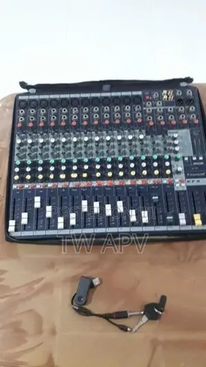 Abans Soundcraft Mixer