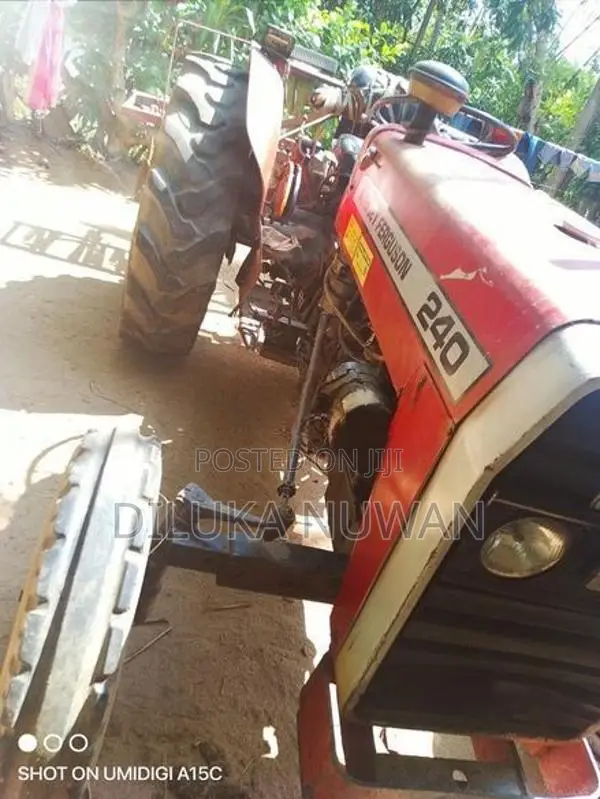 Massey Ferguson MF240 2011