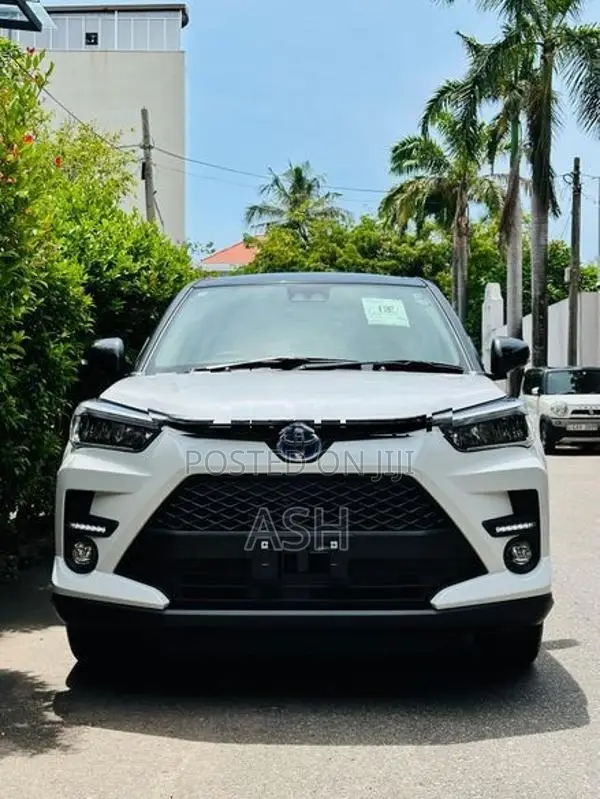 Toyota Raize Z Hybrid BSM 2026