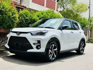 Toyota Raize Z Hybrid BSM 2026