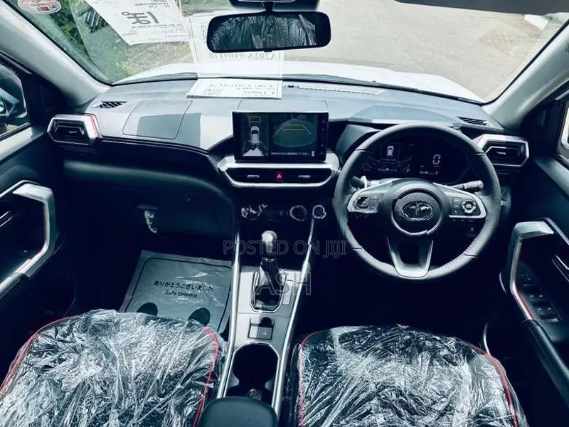 Toyota Raize Z Hybrid BSM 2026