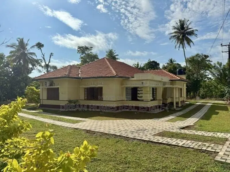 Fully Furnished 3-Bedroom Private Villa For Rent – Galle
