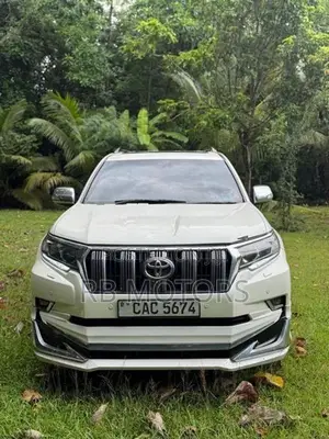 Toyota Land Cruiser Prado LC5 Fully loaded 2015