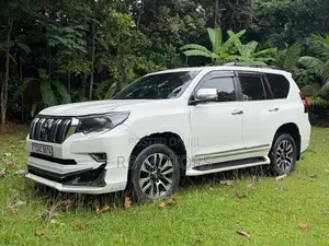 Toyota Land Cruiser Prado LC5 Fully loaded 2015