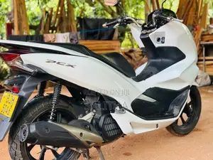 Honda PCX 150 2021