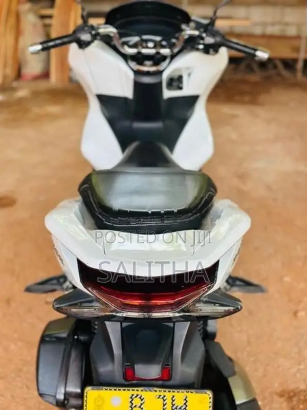 Honda PCX 150 2021
