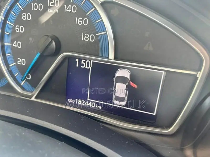 Toyota Axio 2015