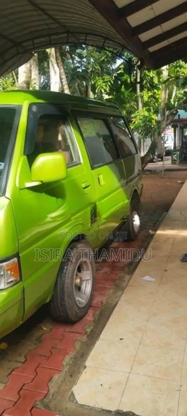Nissan Vanette 1990
