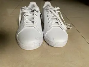 Adidas Advantage Base White Sneakers (EUR 41.5 / UK 7.5)