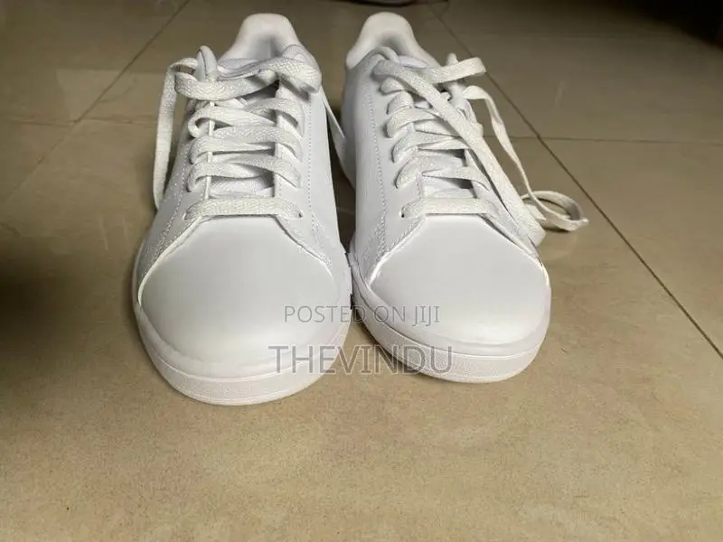Adidas Advantage Base White Sneakers (EUR 41.5 / UK 7.5)