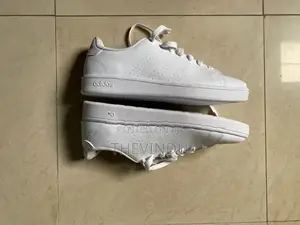 Adidas Advantage Base White Sneakers (EUR 41.5 / UK 7.5)