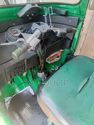 Bajaj RE 2014
