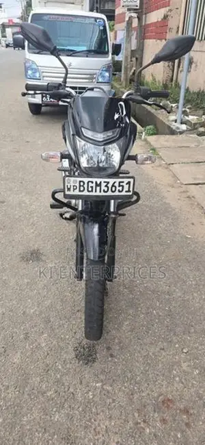 Bajaj Platina 100 2018
