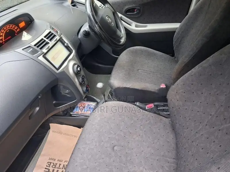 Toyota Vitz 2008