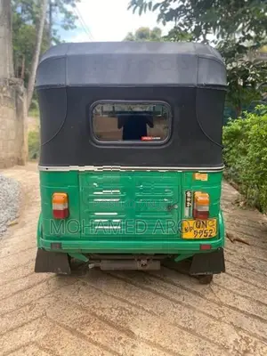 Bajaj RE 2008