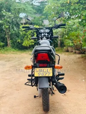 Bajaj CT100 2026