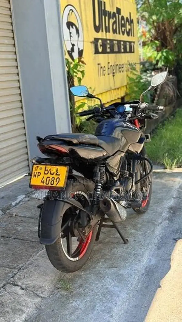 Bajaj Pulsar 135 2015