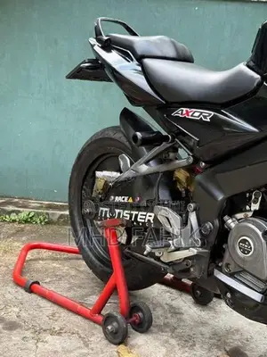 Bajaj Pulsar NS200 BS4 2017