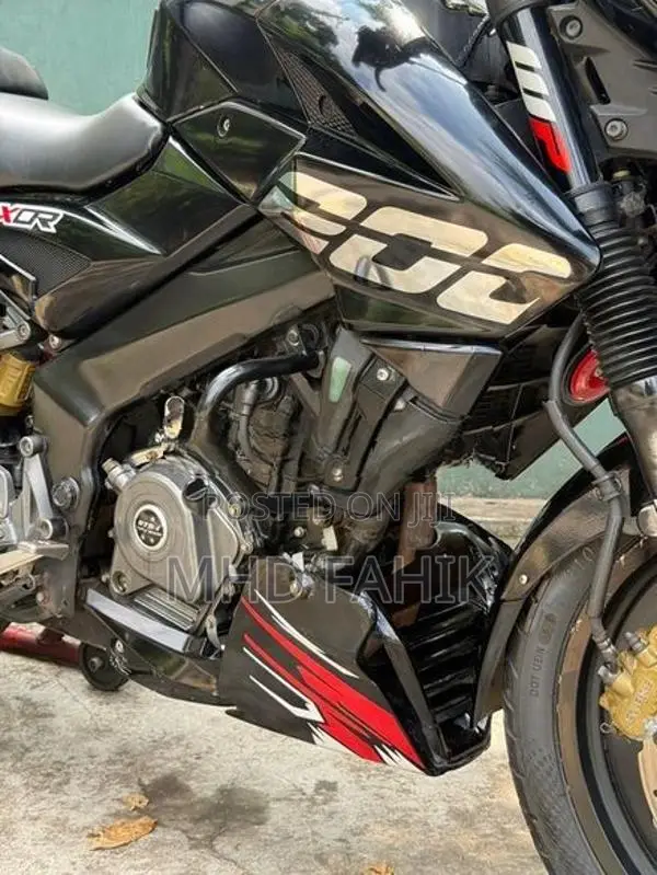Bajaj Pulsar NS200 BS4 2017