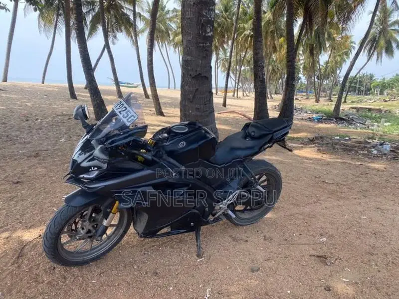 Yamaha R15 2020