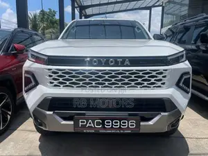 Toyota Hilux Travo Overland Plus 2025