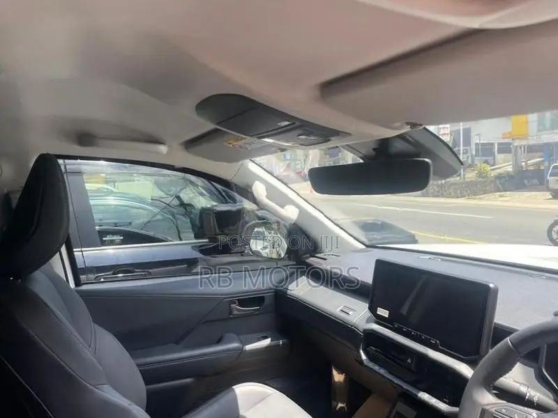 Toyota Hilux Travo Overland Plus 2025