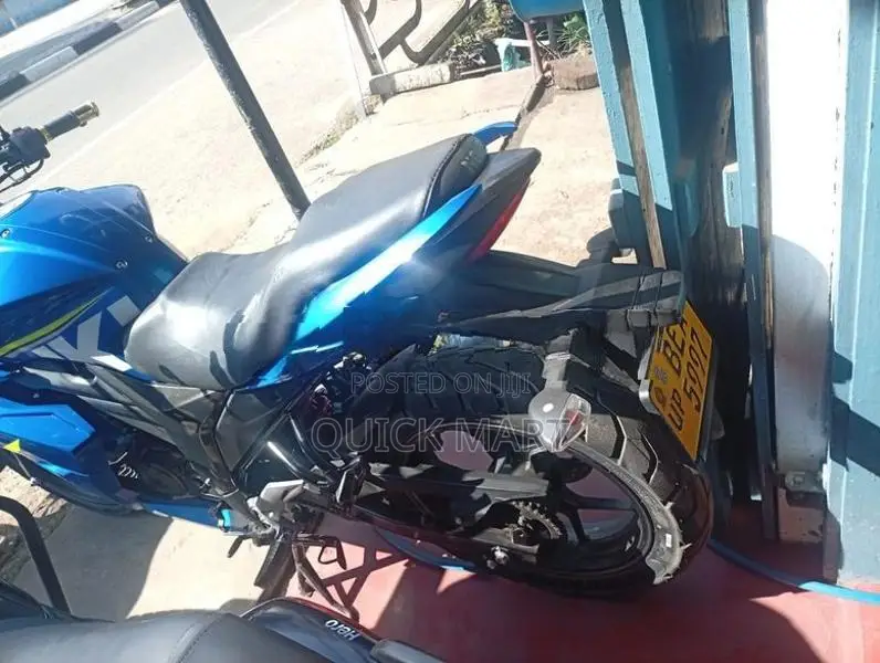 Suzuki Gixxer 2017
