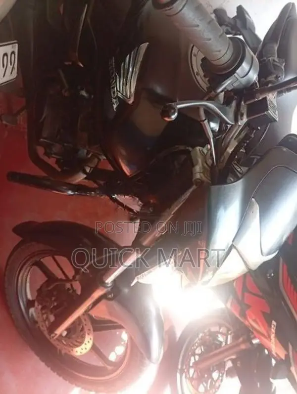 Honda CB Unicorn 2014