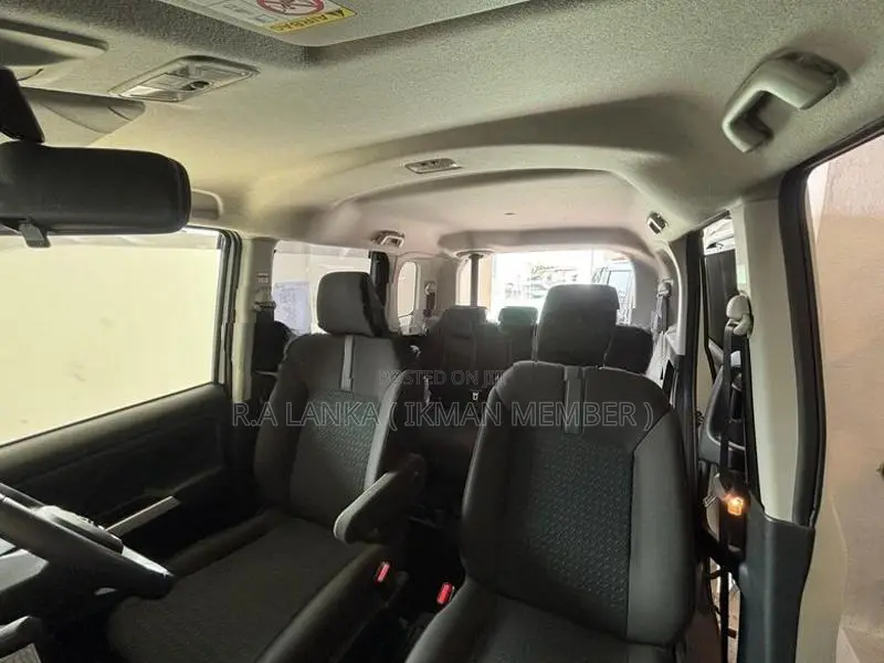 Toyota Roomy Custom GT 4 Way Cam 2024