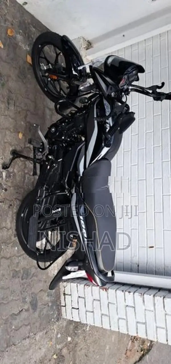 Bajaj Platina 100 2026