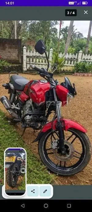 Bajaj V15 2016