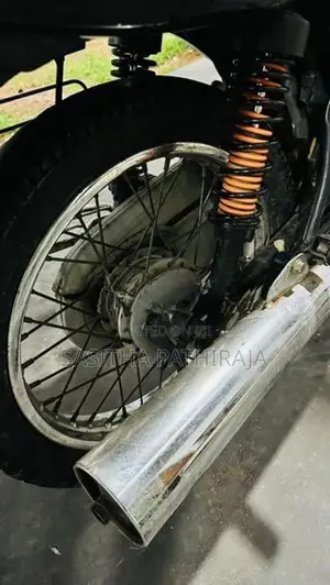 Bajaj CT100 2018