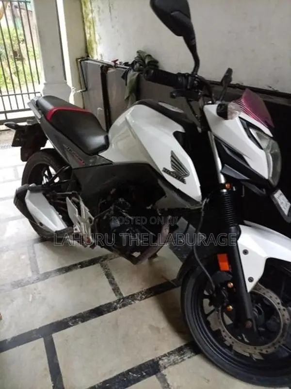 Honda CB Hornet 2017