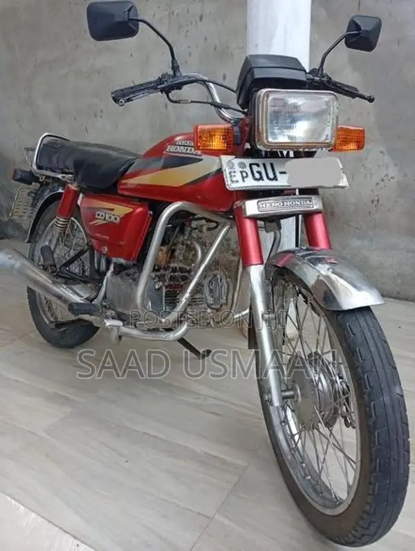 Hero CD 100 2004