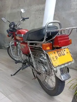 Hero CD 100 2004