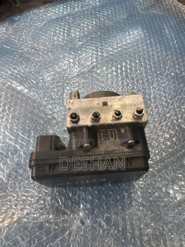 Toyota vitz ksp130 abs modulator recondition