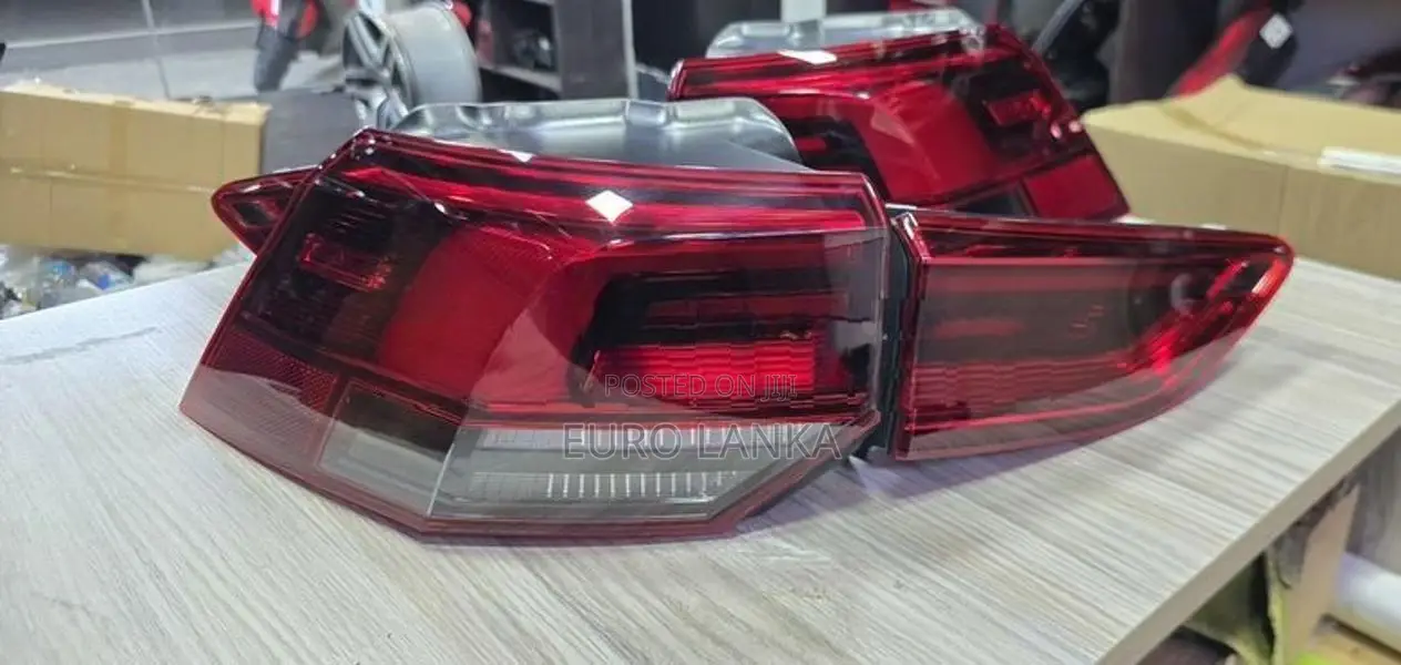 Volkswagen Golf 2023 Tail Lights